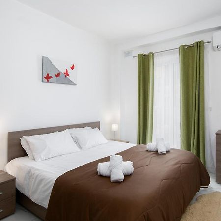Sea View Apartment 2 Bedrooms 2 Bathrooms, 2 Minutes Away From The Sea St. Julian's Exteriör bild