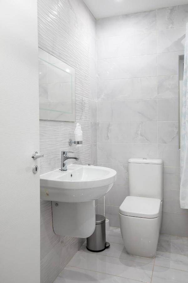 Sea View Apartment 2 Bedrooms 2 Bathrooms, 2 Minutes Away From The Sea St. Julian's Exteriör bild