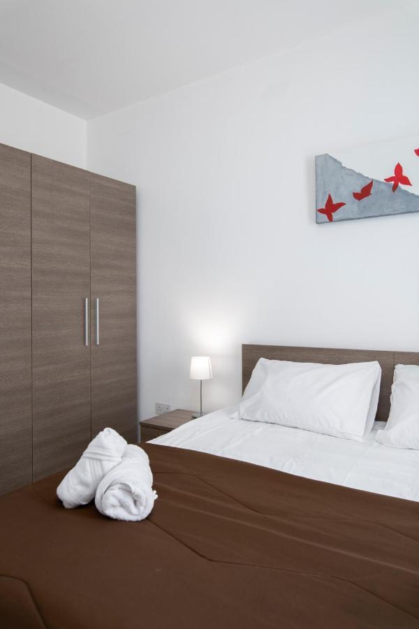Sea View Apartment 2 Bedrooms 2 Bathrooms, 2 Minutes Away From The Sea St. Julian's Exteriör bild